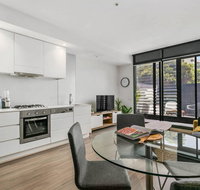 PERFECTLY PRAHRAN - your mecca of social and style