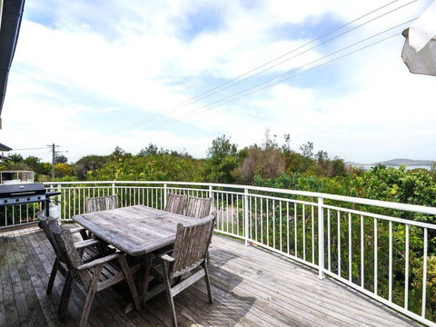 Pet Friendly - Barnacle - E Caravan Parks 1