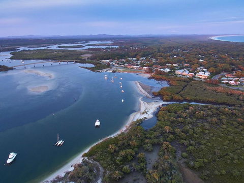 Pet Friendly - Barnacle - E Caravan Parks 2