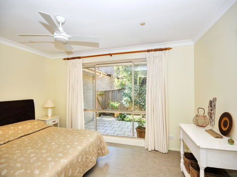 Pet Friendly Beach Home - E Caravan Parks 3