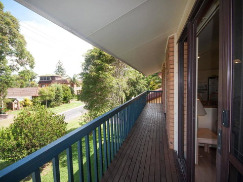 Pet Friendly On Pelican - Close To Myall River - E Caravan Parks 2