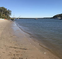 Pet Friendly Waterfront Holiday House on Peacefull Island with Bikes and Kayaks - E Caravan Parks