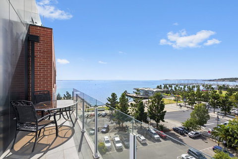 Pier Point 105 - E Caravan Parks 0