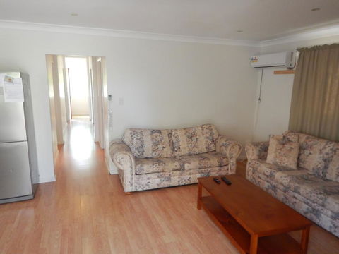 Pine Cottage - E Caravan Parks 1