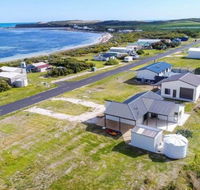 Plovers Rest at Cape Douglas - E Caravan Parks