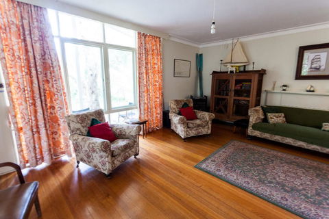 Point Lonsdale Beach House - E Caravan Parks 2