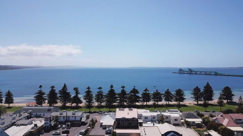 Port Lincoln Foreshore Apartments - E Caravan Parks 1