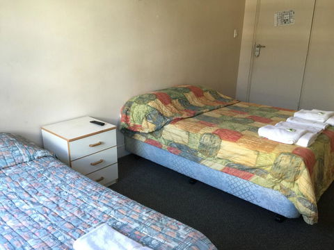 Port Macquarie Hotel - E Caravan Parks 2