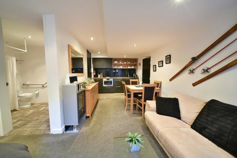 Powder 2A - E Caravan Parks 2