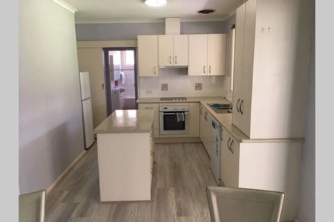Pretty Home In Quiet Cul De Sac Near Knox City - E Caravan Parks 3