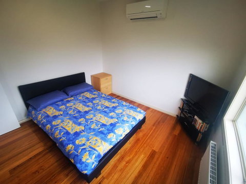 Private Luxury Bedroom - E Caravan Parks 0