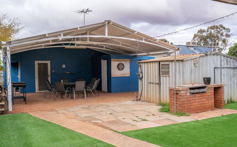 Prospectors Carriage House - E Caravan Parks 3