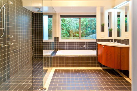 Pure Indulgence - E Caravan Parks 1