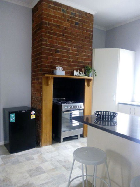 Quartz Cottage Geelong - E Caravan Parks 3