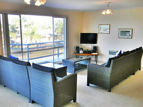 QUAYS 6 - E Caravan Parks 2