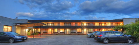 Queenstown Motor Lodge - E Caravan Parks 0