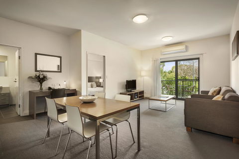 Quest Ipswich - E Caravan Parks 0