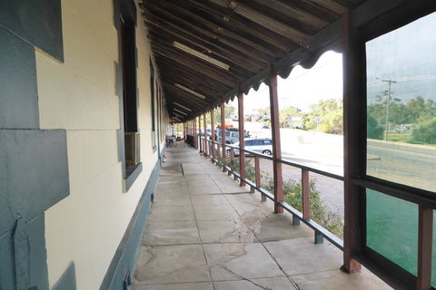 Railway Tavern Northampton - E Caravan Parks 0