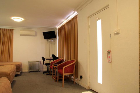 Rainbow Motel - E Caravan Parks 2