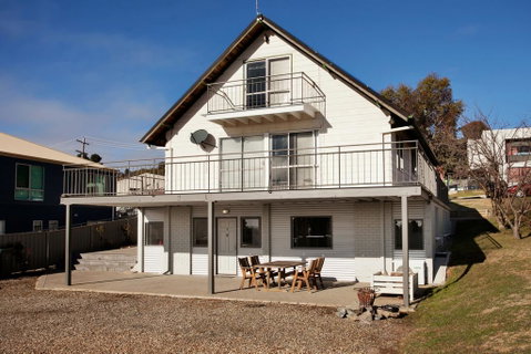 Randalls Place, 5 Poley Cow Lane - E Caravan Parks 1