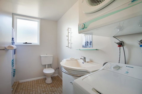 Randalls Place, 5 Poley Cow Lane - E Caravan Parks 2