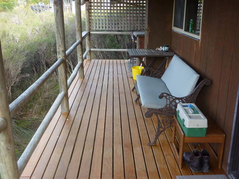 Raven Cottage - E Caravan Parks 2