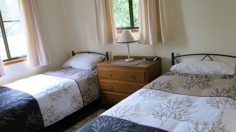 Ravensbourne Escape - Cedar Lodge - E Caravan Parks 3