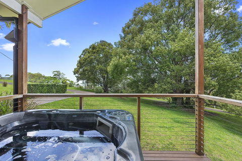 Ravensbourne Escape- Rose Alyce - E Caravan Parks 1