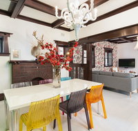 Ravenswood - Luxurious, spacious 4 Br, walk to Clovelly Beach - E Caravan Parks