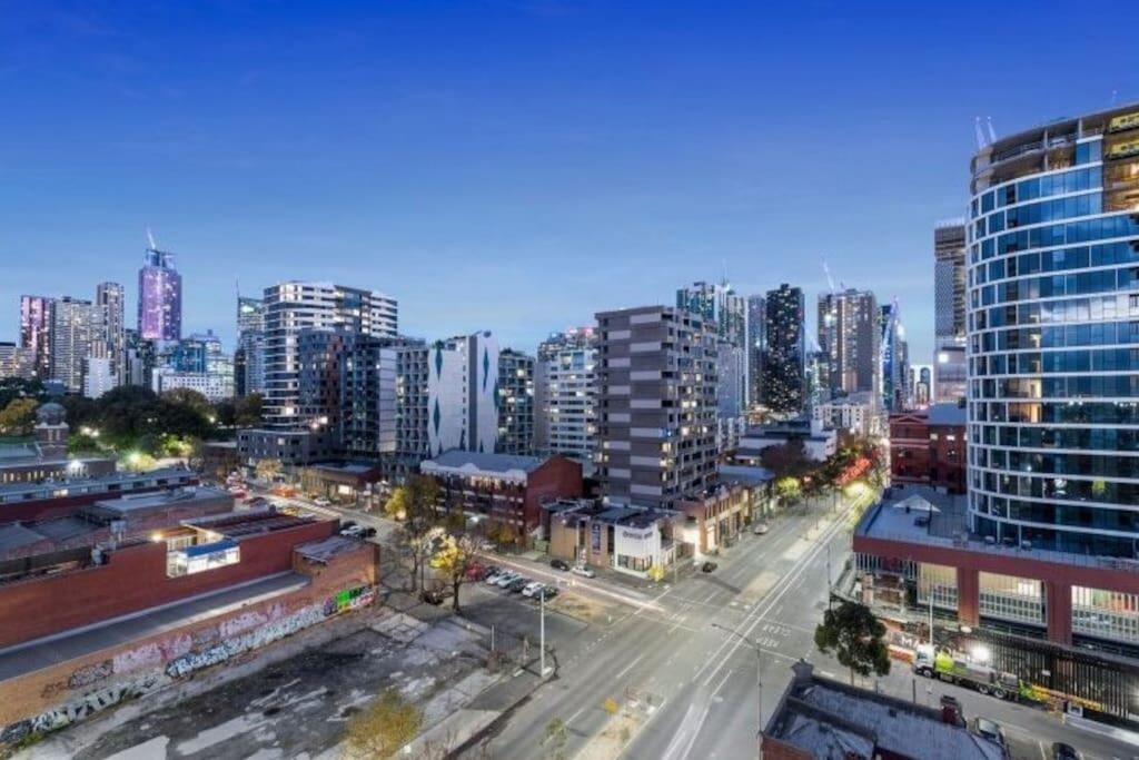 West Melbourne VIC E Caravan Parks