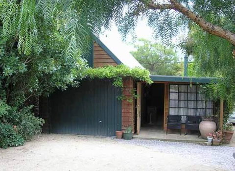 Red Brier Cottage Accommodation - E Caravan Parks 0