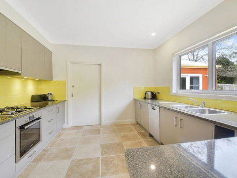 Redhaven House - Spacious, Quiet And Private - E Caravan Parks 1