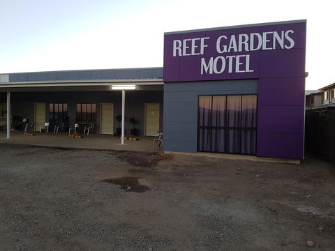 Reef Gardens Motel - E Caravan Parks 2