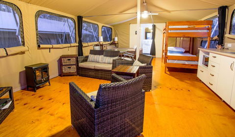 Reflections Holiday Parks Bonny Hills - E Caravan Parks 2