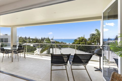Relax In Stylish Comfort, Sunshine Beach - E Caravan Parks 3