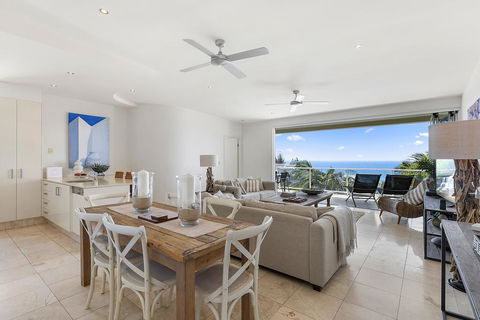 Relax In Stylish Comfort, Sunshine Beach - E Caravan Parks 1