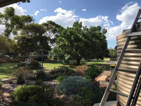Relaxing Geelong Studio - E Caravan Parks 3