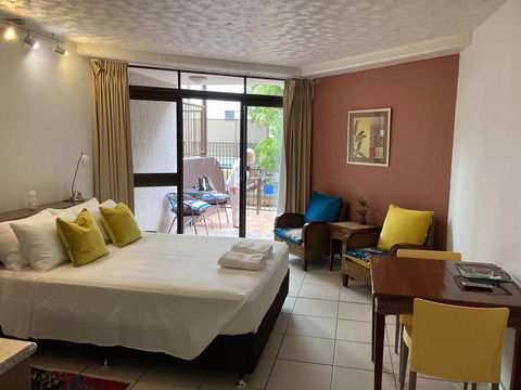 RENTAL: All $ Inclusive, Tidy Renovated Studio Apartment On The Strand, Pool,  - E Caravan Parks 1