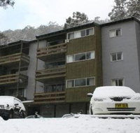 Retro 2 Bedroom Apartment - E Caravan Parks