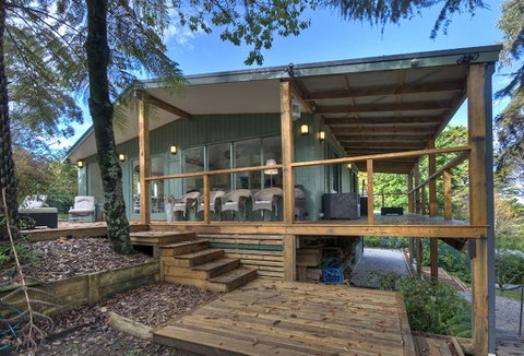 Ribbon Gum Lodge - E Caravan Parks 0