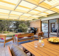 Rita Mae's on the river - relax and recharge - E Caravan Parks