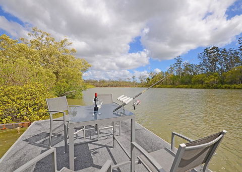 River Front Tranquil Retreat - E Caravan Parks 0