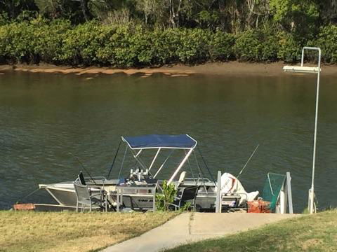 River Front Tranquil Retreat - E Caravan Parks 2