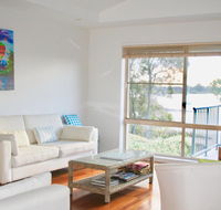 Riverside Views Hawks Nest - E Caravan Parks