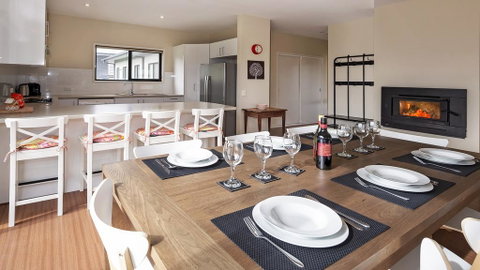 Rocky Cottage - E Caravan Parks 3