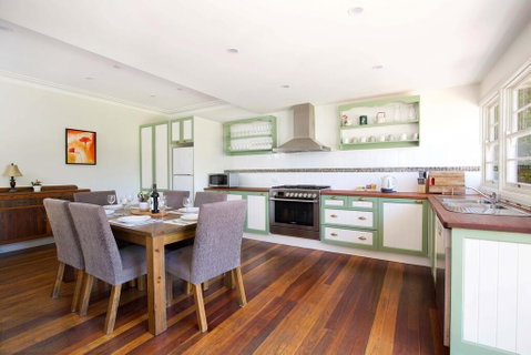 Rodova Cottage - E Caravan Parks 1