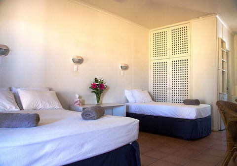 Roebuck Bay Hotel - E Caravan Parks 1