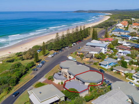 Romiaka 8 - Views Over The Pippi Beach - E Caravan Parks 0
