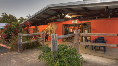 Ronday-voo Bed And Breakfast - E Caravan Parks 1