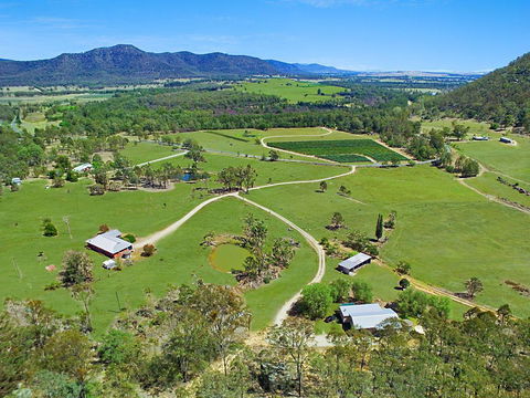 Rosa Estate In Broke - Two 3br House In Walking Distance To Cellar Doors - E Caravan Parks 1